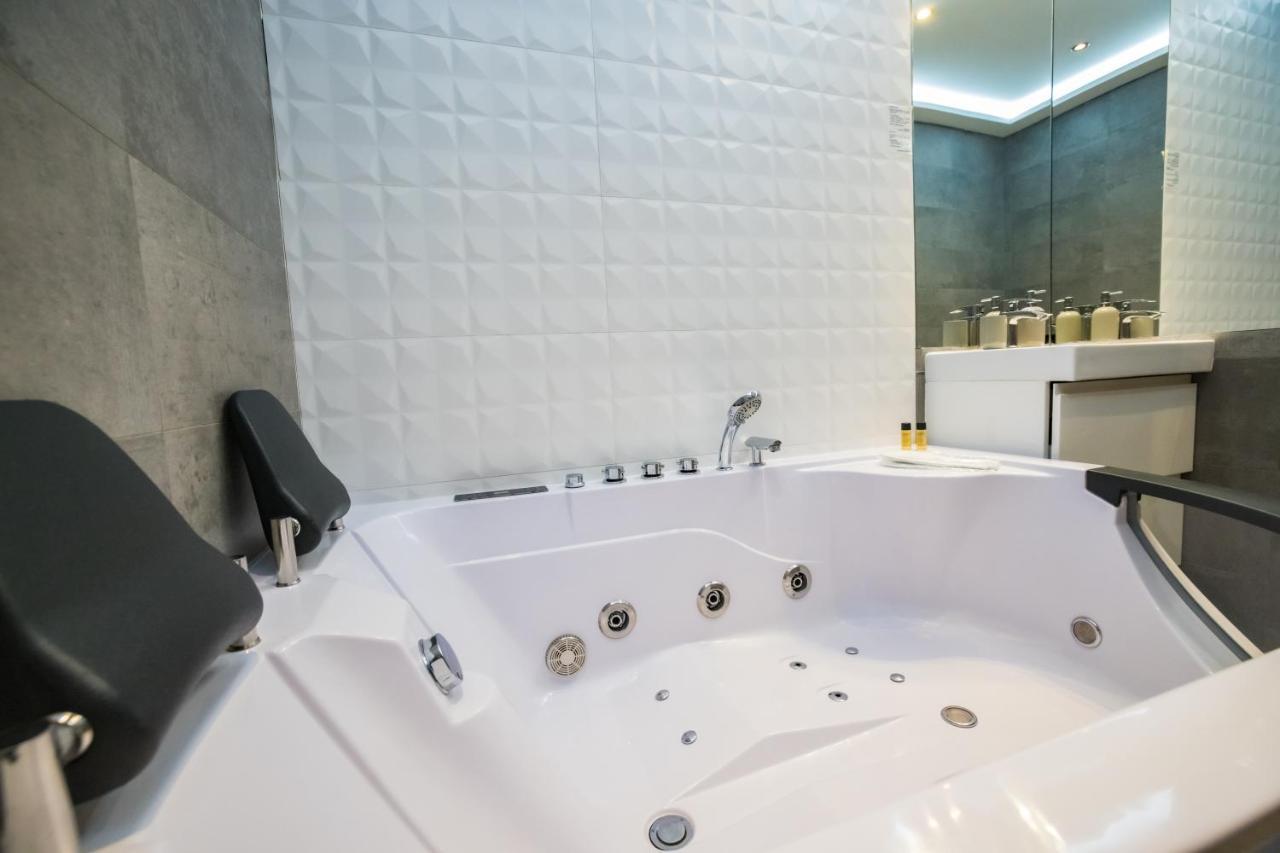 Apartament Leo Main Square *